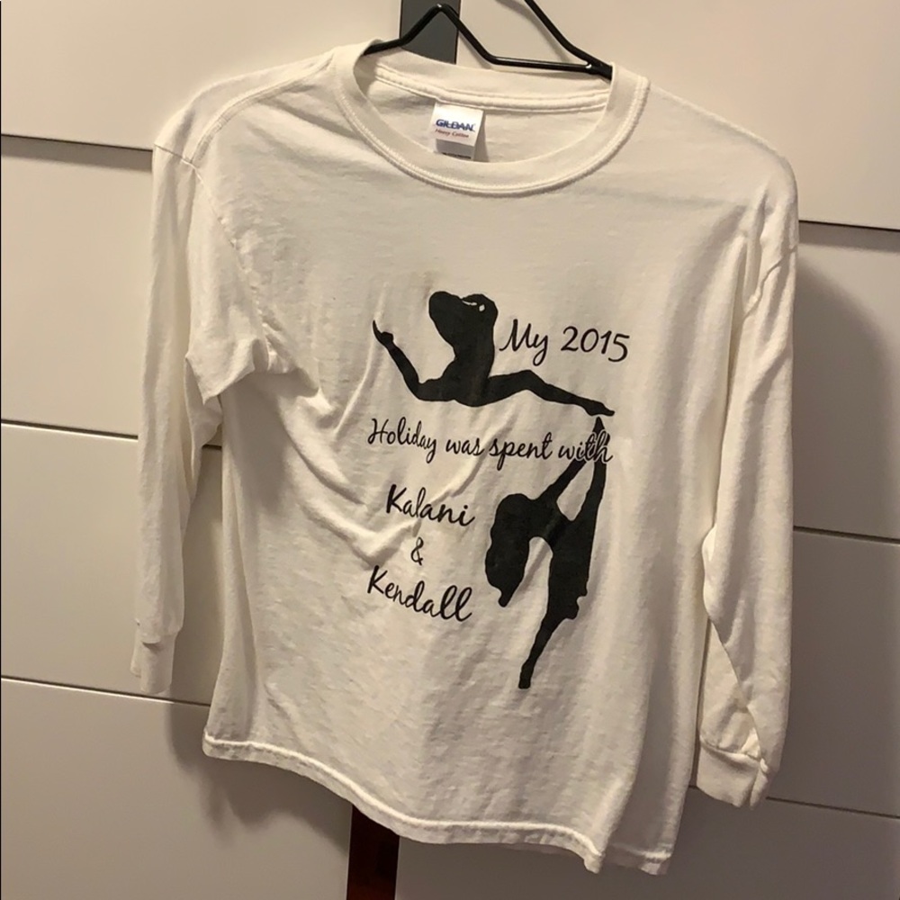 Crew neck white Sweater signed by A few dance moms